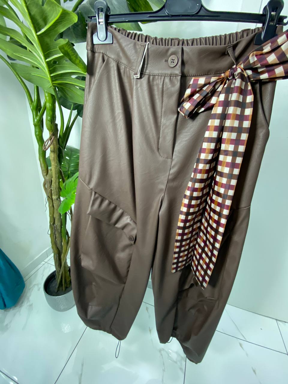 PANTALONE IN ECOPELLE
