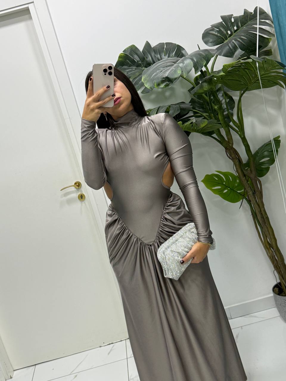 ABITO ELEGANTE