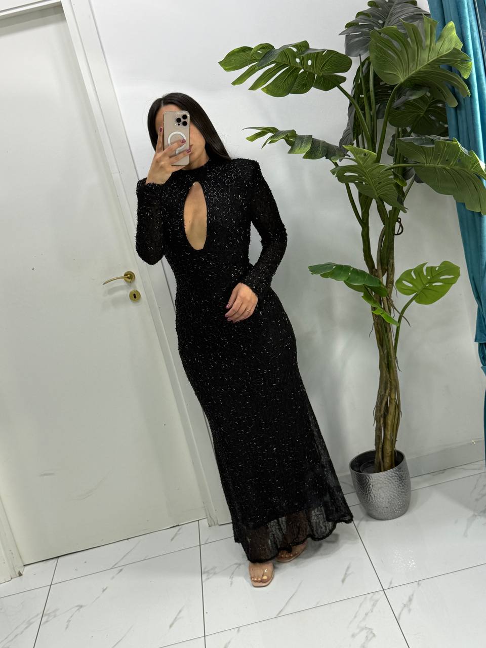 ABITO ELEGANTE