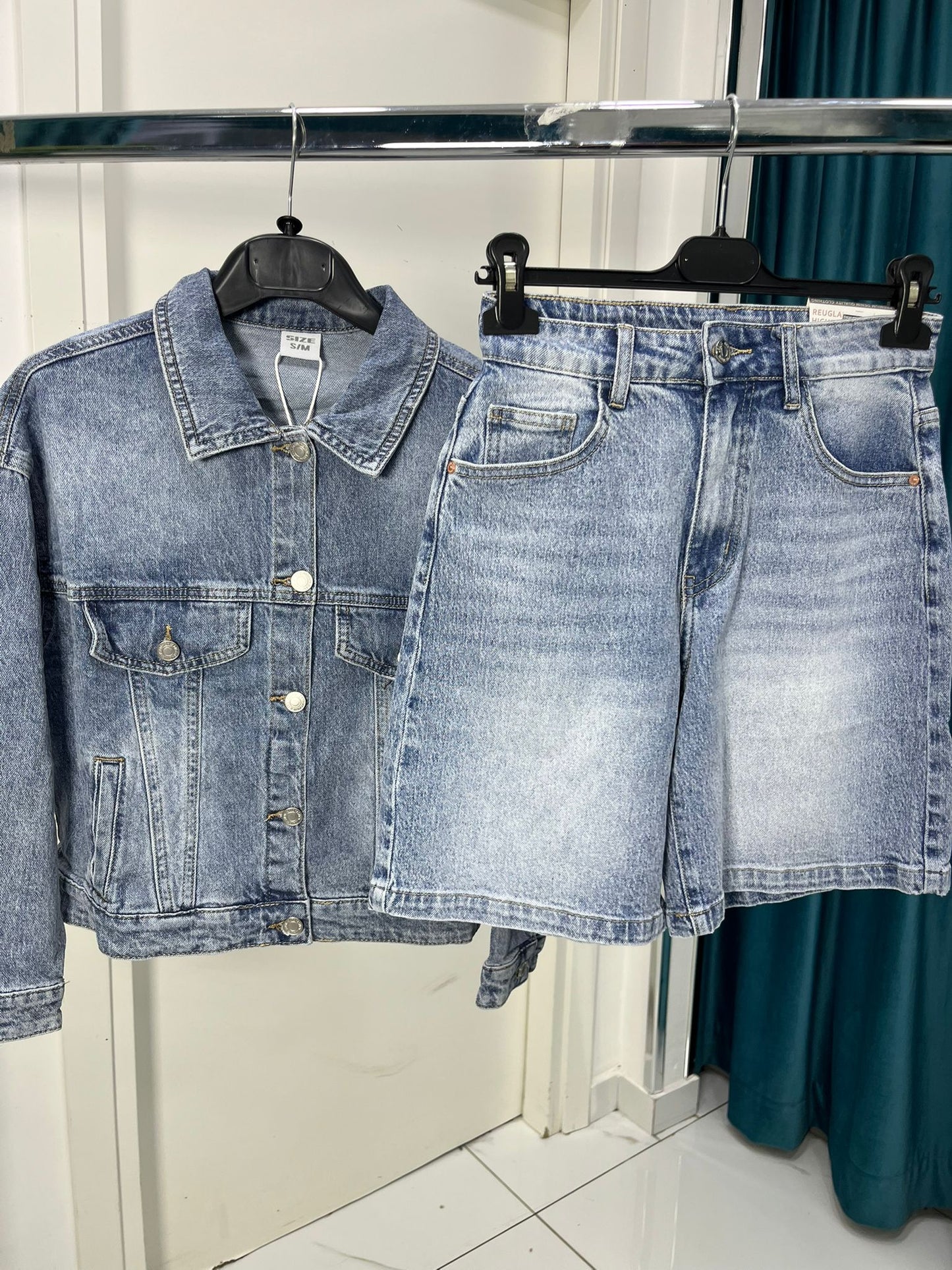 COORDINATO IN JEANS