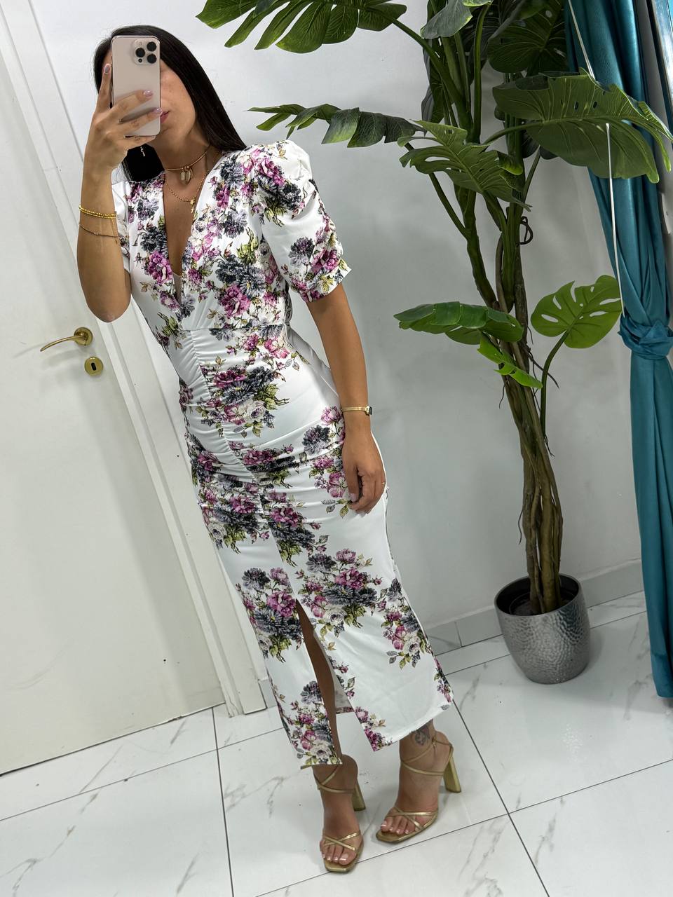 ABITO ISABEL
