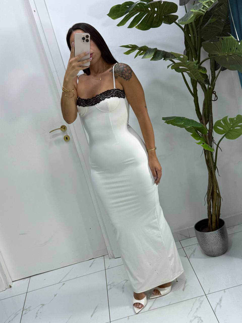 Abito Morena